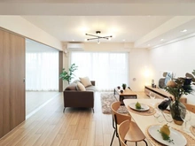 【千葉県/柏市桜台】アリュージュ柏桜台ユニーブル リビング・ダイニング：※家具・調度品等は販売価格に含まれておりません