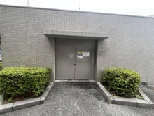 【埼玉県/越谷市大字大里】ルイシャトレ越谷大袋 ごみ置場