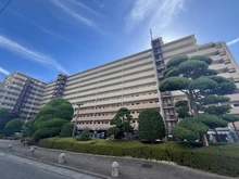 【埼玉県/越谷市大字西方】エフローレ新越谷ロイヤルガーデン 外観