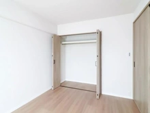 【埼玉県/越谷市大字蒲生】朝日パリオ越谷南I 洋室