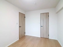 【埼玉県/越谷市大字蒲生】朝日パリオ越谷南I 洋室