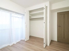 【千葉県/松戸市根本】エレガントライフ松戸 収納