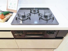 【千葉県/松戸市新松戸】新松戸西パークハウスD棟 キッチン：三口コンロ