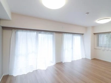 【千葉県/柏市十余二】サーパス柏 リビング・ダイニング