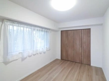 【千葉県/柏市十余二】サーパス柏 洋室