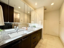 【千葉県/柏市若柴】パークシティ柏の葉キャンパス二番街ミッドタワー C棟 洗面所