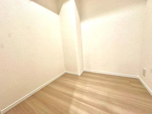 【千葉県/流山市南流山】コープ野村南流山壱番街 2号棟 サービスルーム（納戸）