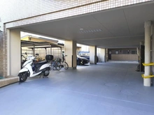 【埼玉県/三郷市早稲田】グリーンパーク早稲田IIIスカイスクエア アプローチ