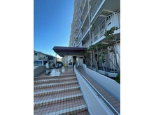 【埼玉県/草加市旭町】日商岩井草加マンション アプローチ