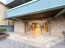 【埼玉県/吉川市大字保】レーベンハイム吉川グランスクエア エントランス