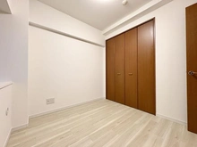 【埼玉県/吉川市大字保】レーベンハイム吉川グランスクエア 洋室