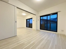 【埼玉県/吉川市大字保】レーベンハイム吉川グランスクエア 洋室