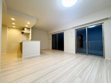 【埼玉県/春日部市中央】サーパス春日部中央レジデンス リビング・ダイニング