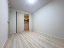 【埼玉県/春日部市中央】サーパス春日部中央レジデンス 洋室