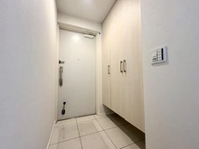 【埼玉県/春日部市中央】サーパス春日部中央レジデンス 玄関