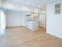 【埼玉県/三郷市さつき平】パークフィールドみさと5街区 1号館 リビング・ダイニング