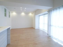 【埼玉県/三郷市さつき平】パークフィールドみさと5街区 1号館 リビング・ダイニング