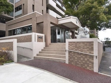 【茨城県/取手市野々井】ハーモニータウン新取手弐番館 アプローチ