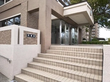 【茨城県/取手市野々井】ハーモニータウン新取手弐番館 アプローチ