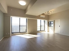 【茨城県/土浦市大和町】ソリッドタワー リビング・ダイニング