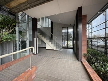 【千葉県/松戸市新松戸】サンライトパストラル弍番街 A棟 アプローチ：大規模修繕中
2026年2月15日撮影