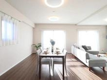【千葉県/柏市旭町】ザ・ウインベル柏 リビング・ダイニング：※家具・調度品は販売価格に含まれておりません