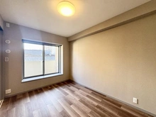 【千葉県/柏市旭町】ローヤルシティ柏 洋室