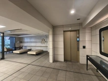 【千葉県/松戸市根本】ヴィークスイート松戸 エントランス