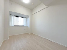 【千葉県/市川市島尻】クレストフォルム浦安弐番館 洋室