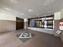 【埼玉県/春日部市粕壁東】ライオンズマンション春日部シティ エントランス