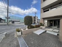 【埼玉県/草加市小山】デイズ草加 アプローチ