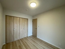 【埼玉県/春日部市上蛭田】パブリデンス春日部豊春 洋室