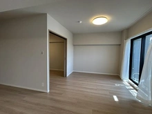 【埼玉県/春日部市粕壁東】エクレール春日部III リビング・ダイニング