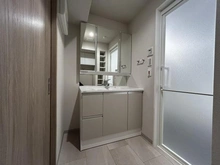 【埼玉県/春日部市粕壁東】エクレール春日部III 洗面室