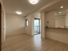 【埼玉県/越谷市北越谷】ベルドゥムール北越谷駅前 リビング・ダイニング