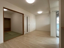 【埼玉県/越谷市北越谷】ベルドゥムール北越谷駅前 リビング・ダイニング