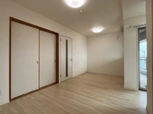 【埼玉県/越谷市北越谷】ベルドゥムール北越谷駅前 リビング・ダイニング