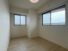 【埼玉県/越谷市北越谷】ベルドゥムール北越谷駅前 洋室