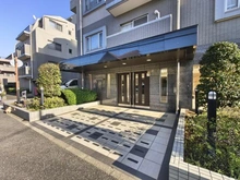 【千葉県/松戸市紙敷】コニファーコート松飛台 エントランス