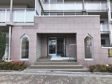 【埼玉県/草加市手代】アミティ草加 アプローチ
