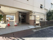 【千葉県/松戸市新松戸】新松戸ハイツ アプローチ