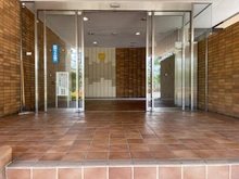 【埼玉県/草加市栄町】クレール松原 エントランス