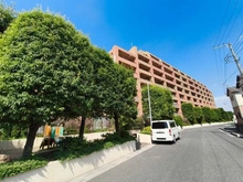 【埼玉県/越谷市大字袋山】 レクセルプラッツァせんげん台弐番館 外観