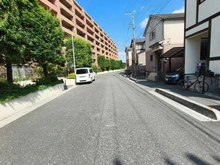 【埼玉県/越谷市大字袋山】 レクセルプラッツァせんげん台弐番館 前面道路