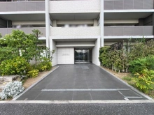 【千葉県/流山市大字西平井】ポレスター流山平和台 エントランス
