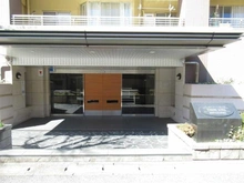 【千葉県/松戸市牧の原】ヴェルデゾーナ新八柱 アプローチ