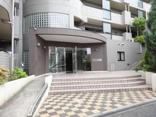 【千葉県/松戸市久保平賀】イトーピア小金公園 エントランス