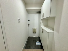 【千葉県/柏市あけぼの】メイツ柏 C棟 玄関