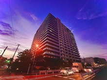 【埼玉県/三郷市新三郷ららシティ】パークホームズLaLa新三郷 外観