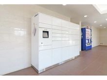 【埼玉県/越谷市平方南町】モア・ステージせんげん台A棟 宅配BOX